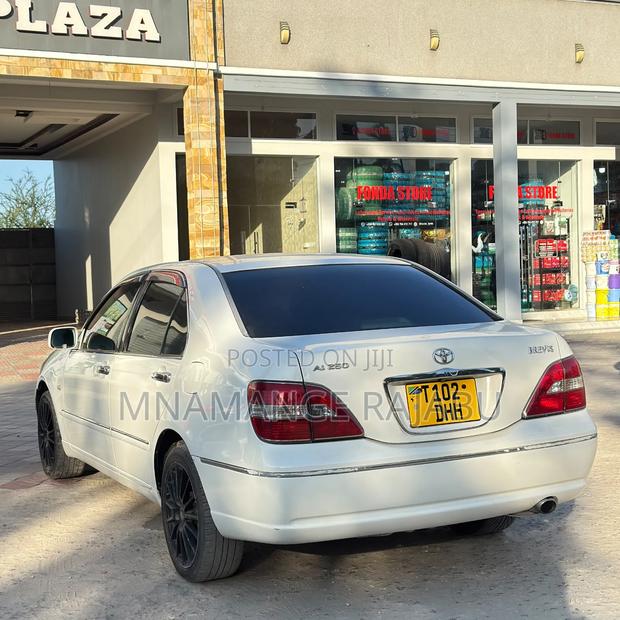 Toyota Brevis 2004 White