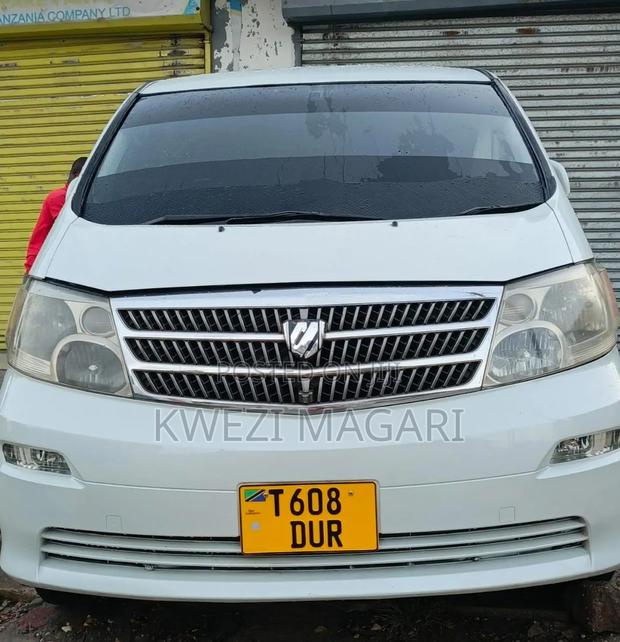 Toyota Alphard 2.4 Petrol AWD 2004 White