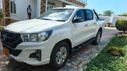 Toyota Hilux 2018 White for sale