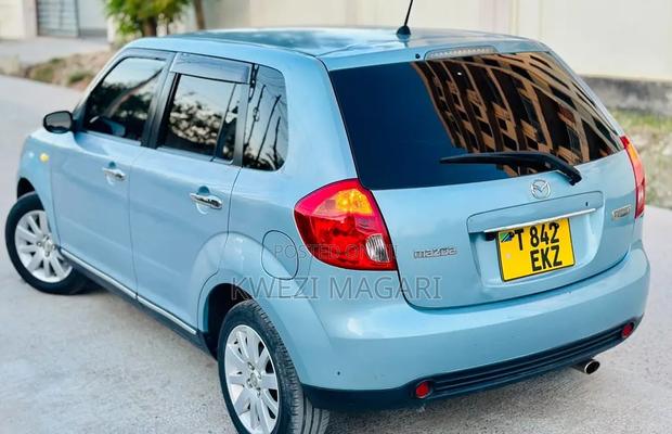 Mazda Verisa 2008 Blue