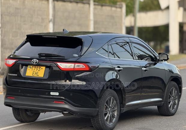 Toyota Harrier 2018 Black