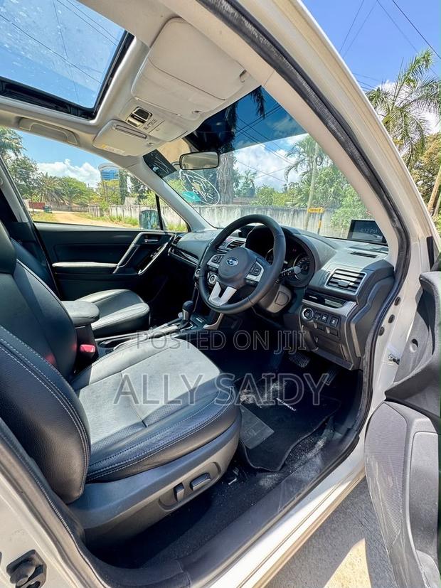 Subaru Forester 2.0XT Premium AWD 2016 White
