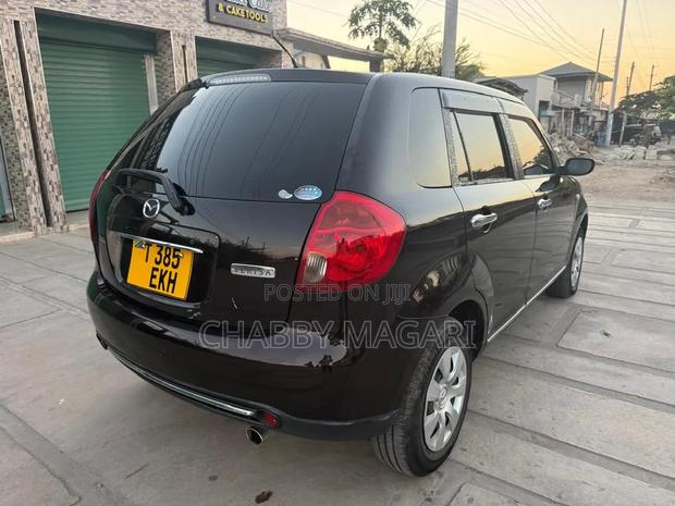 Mazda Verisa 2010 Maroon