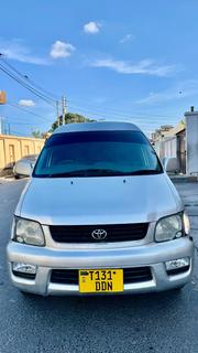 Toyota Noah 2.0 FWD (8 Seater) 2001 Silver for sale