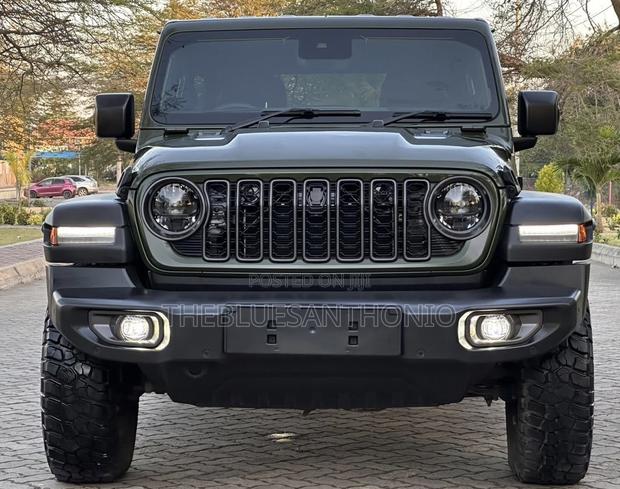 Jeep Wrangler 2024 Green