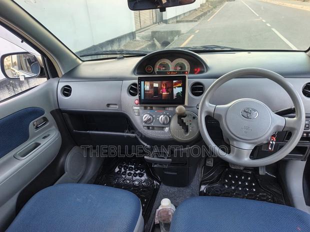 Toyota Sienta 2007 Black