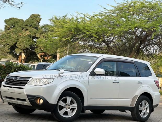 Subaru Forester 2009 White