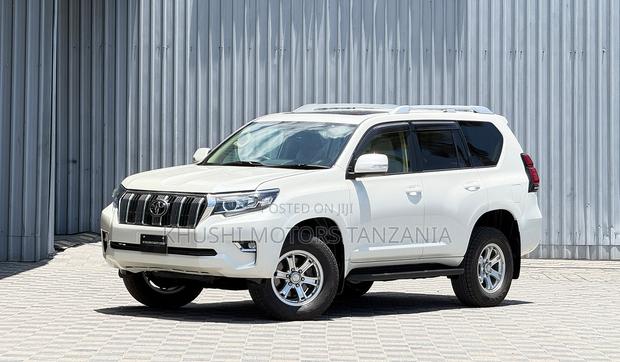 Toyota Land Cruiser Prado 2016 Pearl