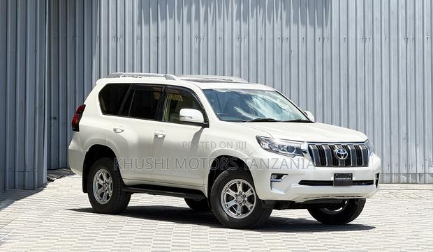 Toyota Land Cruiser Prado 2016 Pearl