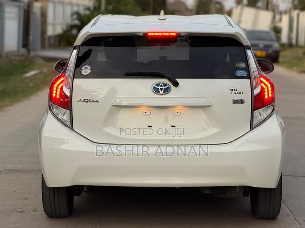 Toyota Aqua 2016 White