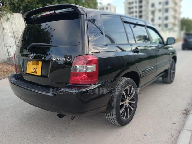 Toyota Kluger 2006 Black