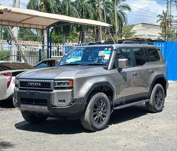 Toyota Land Cruiser Prado 2.7 2025 Gray