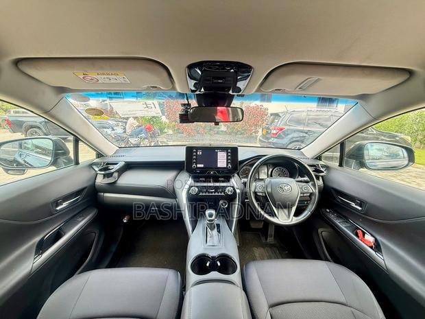 Toyota Harrier 2.0 2021 Matt Black