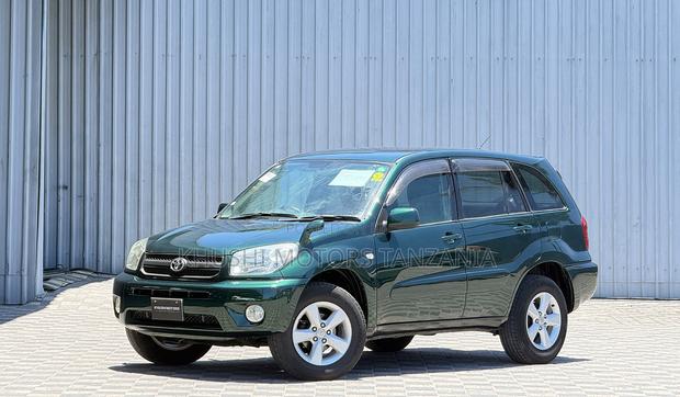 Toyota RAV4 2005 Green