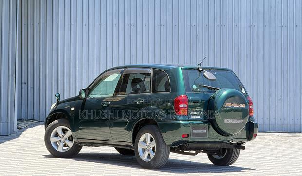 Toyota RAV4 2005 Green