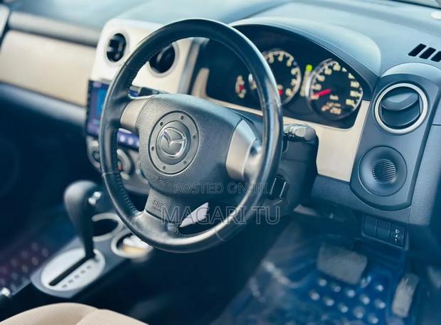 Mazda Verisa 2008 Blue