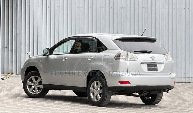 Toyota Harrier 2006