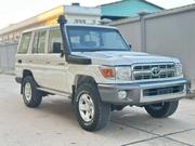 Toyota Land Cruiser 2011 White for sale