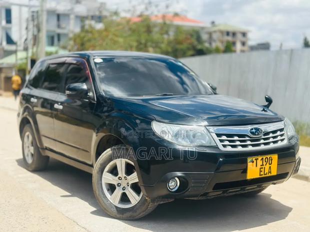 Subaru Forester 2010 Black
