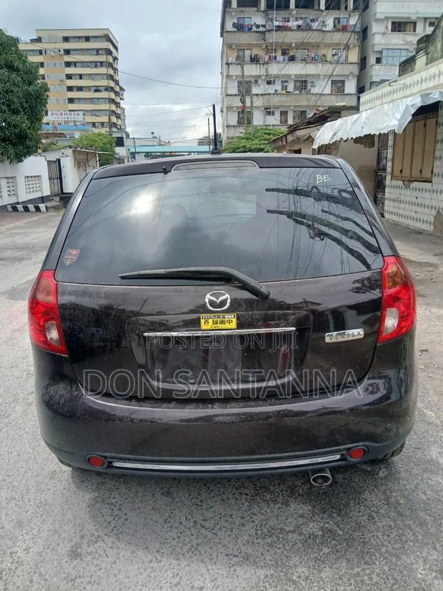 Mazda Verisa 2014 Maroon