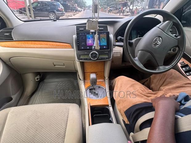 Toyota Premio 2007 Silver