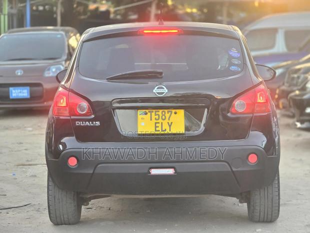 Nissan Dualis 2010 Black