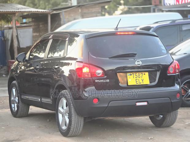 Nissan Dualis 2010 Black