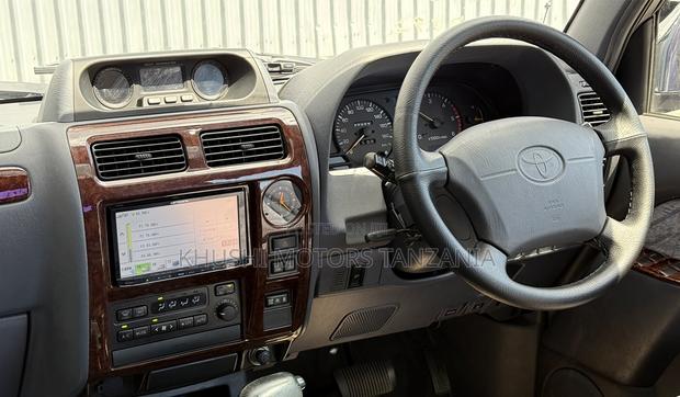 Toyota Land Cruiser Prado 1996