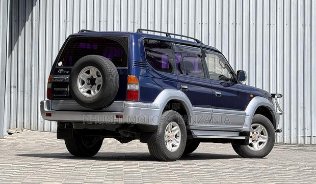 Toyota Land Cruiser Prado 1996