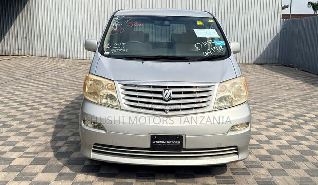 Toyota Alphard 2008
