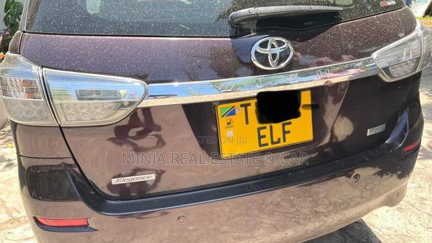 Toyota Wish 2014