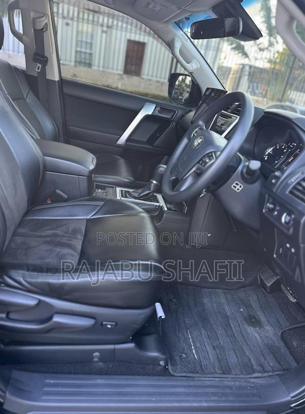 Toyota Land Cruiser Prado 3.0 172hp 2020 Black