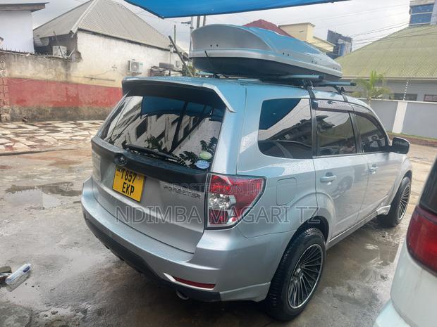 Subaru Forester 2010 Silver