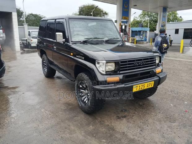 Toyota Land Cruiser Prado 2004 Black