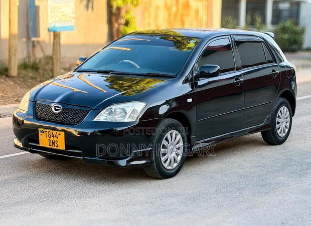 Toyota Corolla RunX 2002 Black
