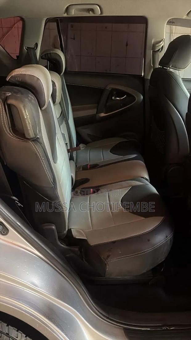 Toyota RAV4 2008 Silver