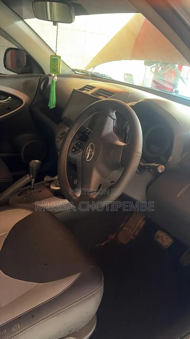 Toyota RAV4 2008 Silver