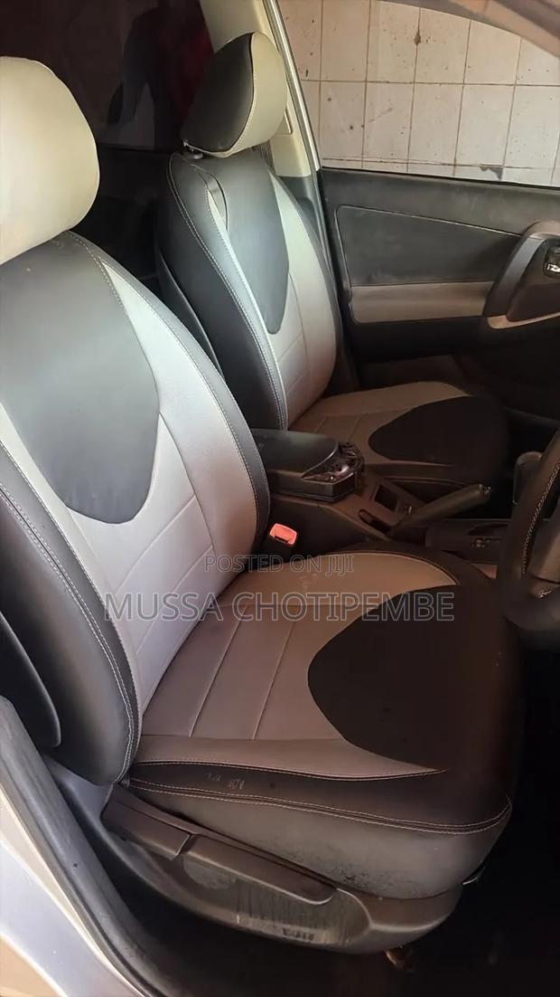 Toyota RAV4 2008 Silver