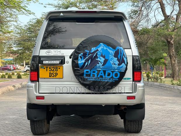 Toyota Land Cruiser Prado 2002 Silver