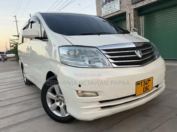 Toyota Alphard 2005 White
