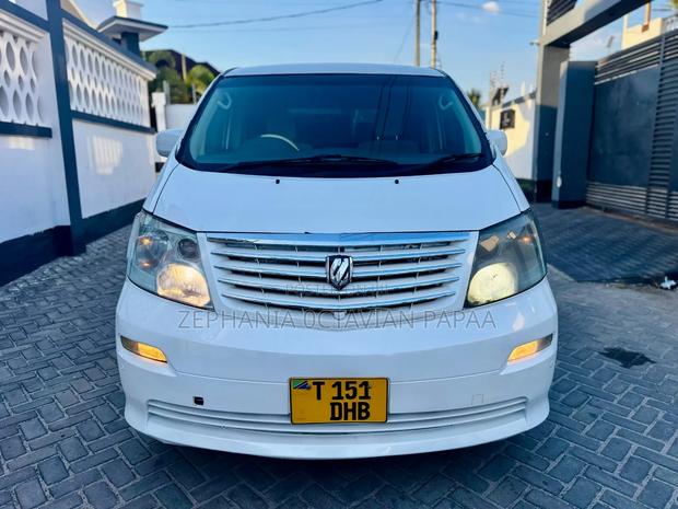 Toyota Alphard 2004 White
