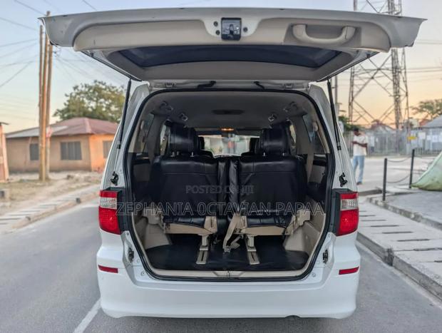Toyota Alphard 2007 White