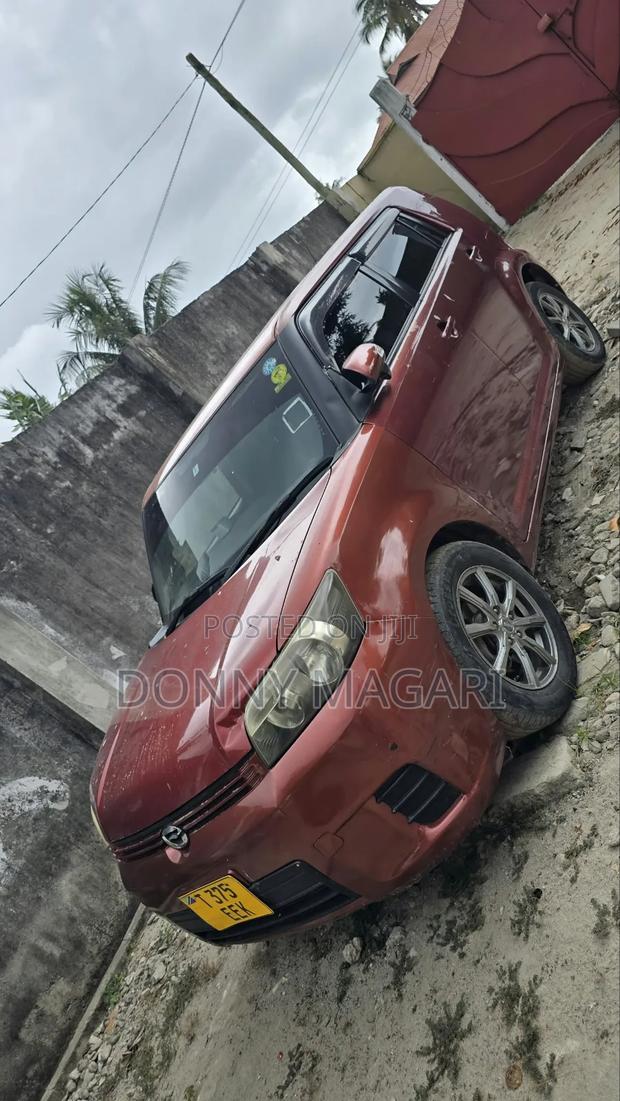 Toyota Corolla Rumion 2010 Maroon