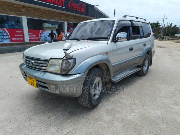 Toyota Land Cruiser Prado 2001 Silver