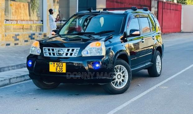 Nissan X-Trail 2010 Black