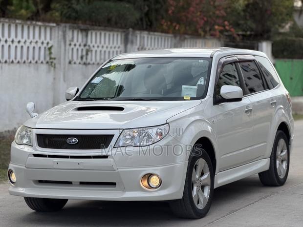 Subaru Forester 2009 White