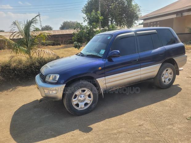 Toyota RAV4 Cabriolet 1998 Blue