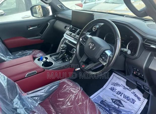 Toyota Land Cruiser 2024 Maroon