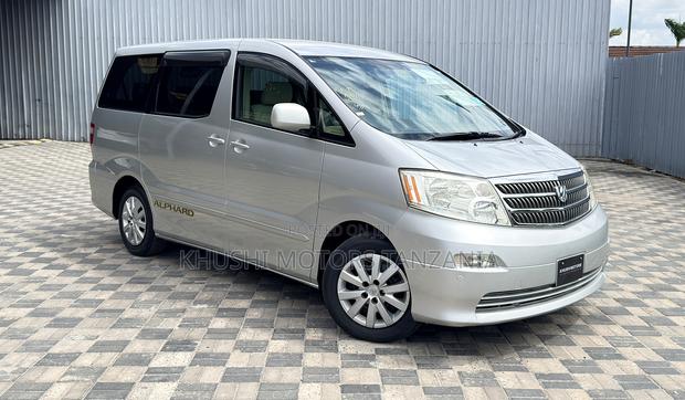 Toyota Alphard 2004
