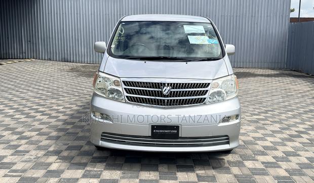 Toyota Alphard 2004